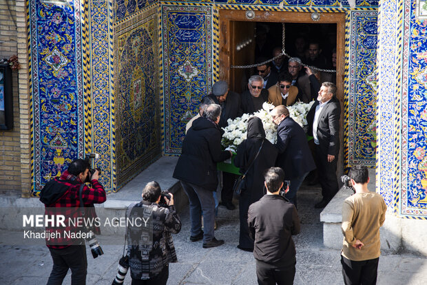 تشییع و خاکسپاری پیکر استاد «امیر هوشنگ جزی زاده» در اصفهان