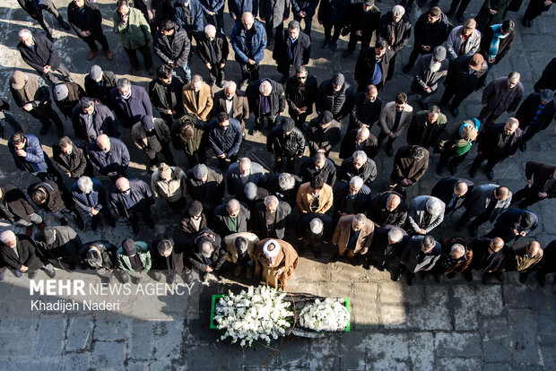 بەڕێ کرانی تەرمی پارێزەرانی ئاسایش لە سەرتاسەری ئێران