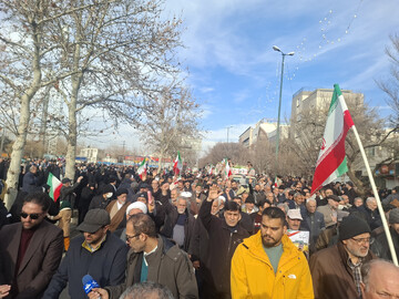 خروش مردم قزوین بر علیه اغتشاشات