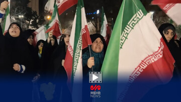 حضور پرشور مردم تهران در میدان ولیعصر در محکومیت اقدامات آشوبگران