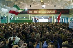 کرمانی ها حساب خود را از اغتشاشگران جدا کردند