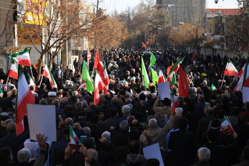 حضور حماسی مردم کاشمر در راهپیمایی محکومیت اغتشاشات اخیر