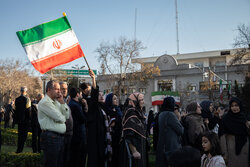 تا پای جان برای ایران خواهیم ماند