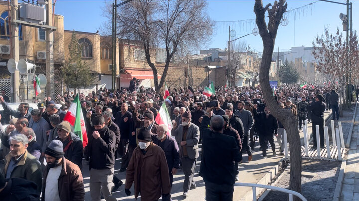 خروش مردم انقلابی شهرکرد در محکومیت اغتشاشات اخیر خروش مردم انقلابی شهرکرد در محکومیت اغتشاشات اخیر