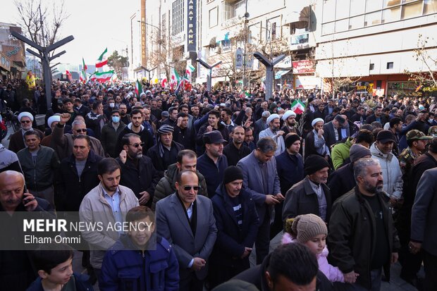 تجمع «همبستگی ملی» در سنندج