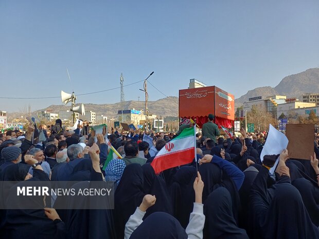 جعفری: پیگیری به حق مطالبات مردم بر مسئولان واجب است جعفری: پیگیری به حق مطالبات مردم بر مسئولان واجب است