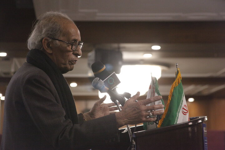 برگزاری مراسم عرس بیدل به بهبود روابط بینالمللی کمک میکند