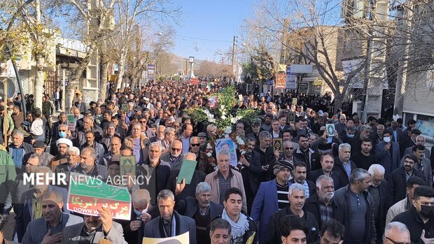 پیکر شهید ابوالفضل عرب در گالیکش به خاک سپرده شد