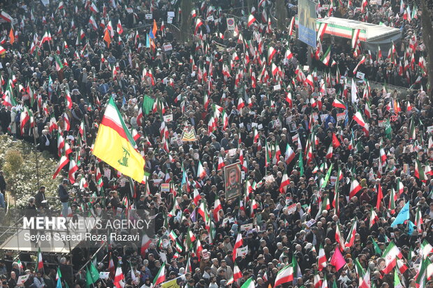 Massive pro-Islamic Establishment march kicks off in Tehran