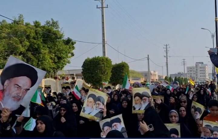 راهپیمایی مردم گناوه در محکومیت اقدامات اغتشاشگران برگزار شد