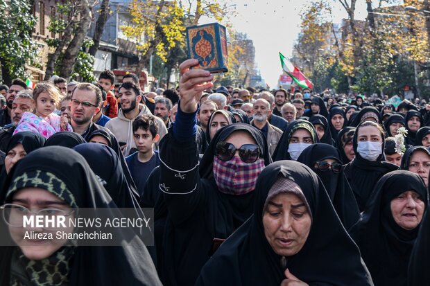 تشییع ۷ شهید مدافع امنیت در رشت