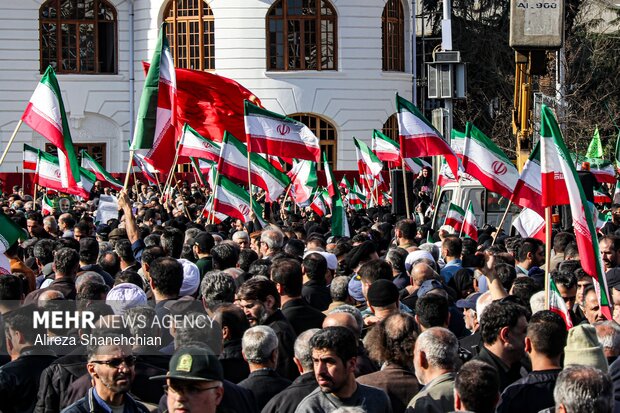 تشییع ۷ شهید مدافع امنیت در رشت