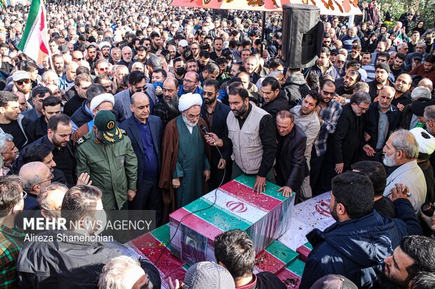 تشییع ۷ شهید مدافع امنیت در رشت