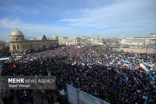 تجمع «همبستگی ملی» و تشییع شهدای امنیت در همدان