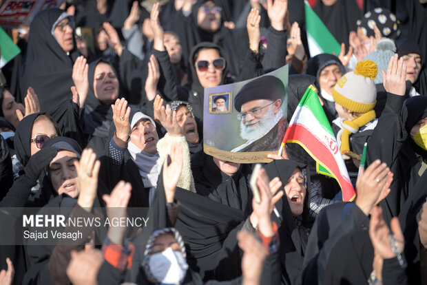 تجمع «همبستگی ملی» و تشییع شهدای امنیت در همدان