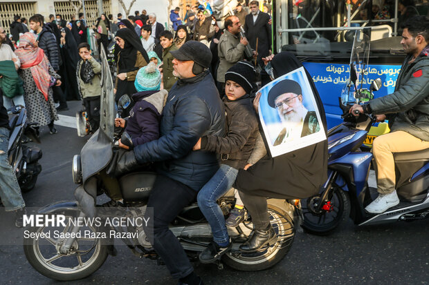 اتحاد قهرمانانه مردم تهران علیه تروریسم و اغتشاش آمریکایی - صهیونیستی 27