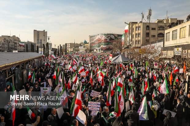 اتحاد قهرمانانه مردم تهران علیه تروریسم و اغتشاش آمریکایی - صهیونیستی