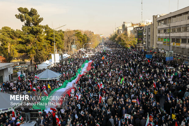 اتحاد قهرمانانه مردم تهران علیه تروریسم و اغتشاش آمریکایی - صهیونیستی