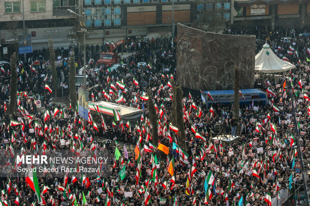 اتحاد قهرمانانه مردم تهران علیه تروریسم و اغتشاش آمریکایی - صهیونیستی
