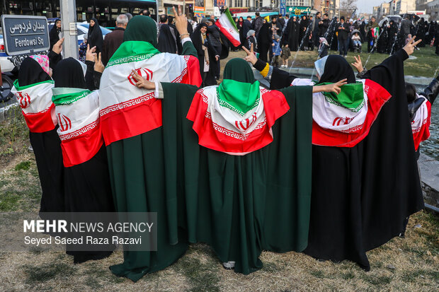 اتحاد قهرمانانه مردم تهران علیه تروریسم و اغتشاش آمریکایی - صهیونیستی