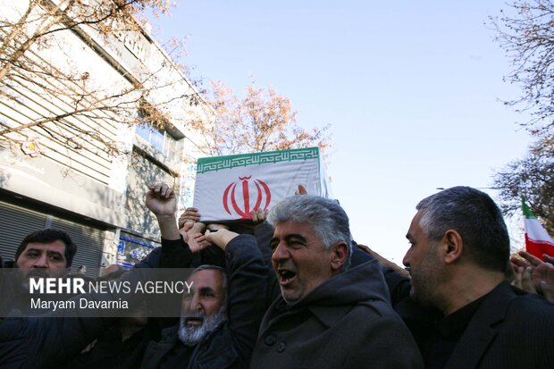 روایتی از پنجشنبه سیاه اسفراین؛ روایت مردی که مسیحوار جان آفرید روایتی از پنجشنبه سیاه اسفراین؛ روایت مردی که مسیحوار جان آفرید