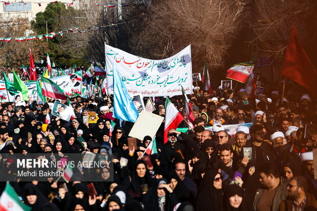 تجمع «همبستگی ملی» در قم