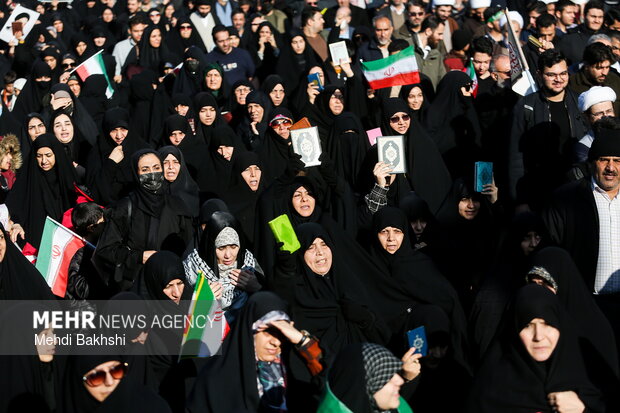 تجمع «همبستگی ملی» در قم