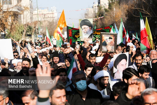 تجمع «همبستگی ملی» در قم