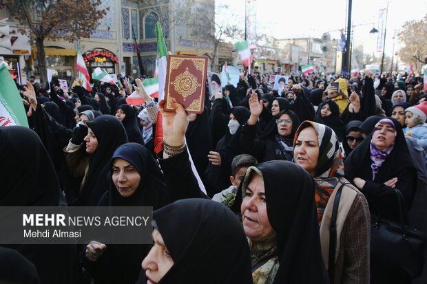 تجمع «همبستگی ملی» در زنجان