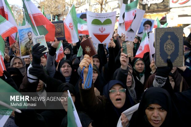 تجمع «همبستگی ملی» در زنجان