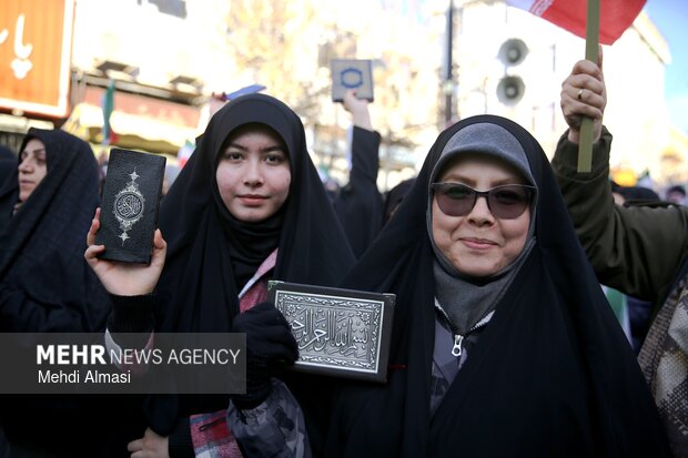 تجمع «همبستگی ملی» در زنجان