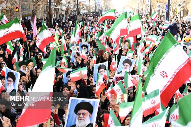 تجمع «همبستگی ملی» در زنجان