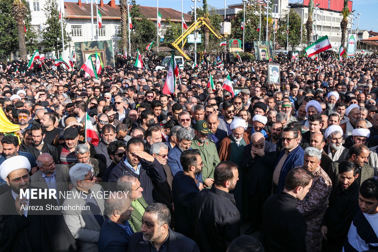 تشییع باشکوه ۷ شهید مدافع وطن در رشت