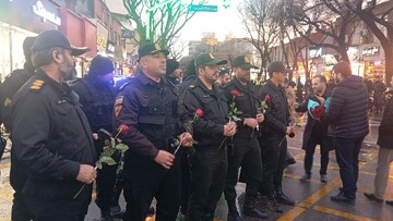 تقدیر از مدافعان امنیت در تبریز با حضور مادر شهید اجاقی