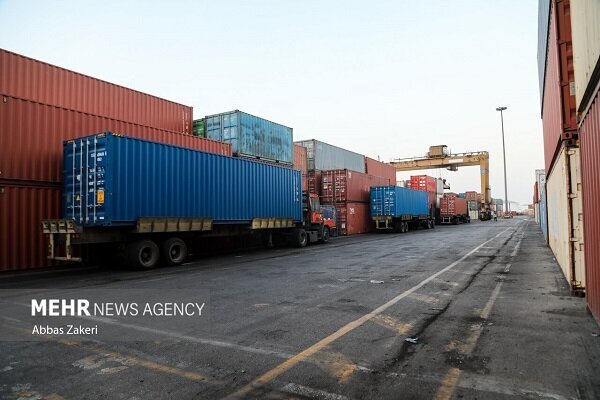 Over $1.8 billion goods exported from Iran's Mehran border