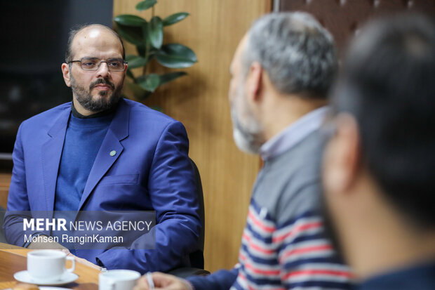 حضور رئیس سازمان فرهنگی هنری شهرداری تهران در مجموعه رسانه‌ای مهر