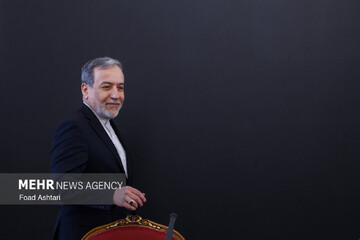 ورود وزیر امور خارجه کشورمان به مسقط