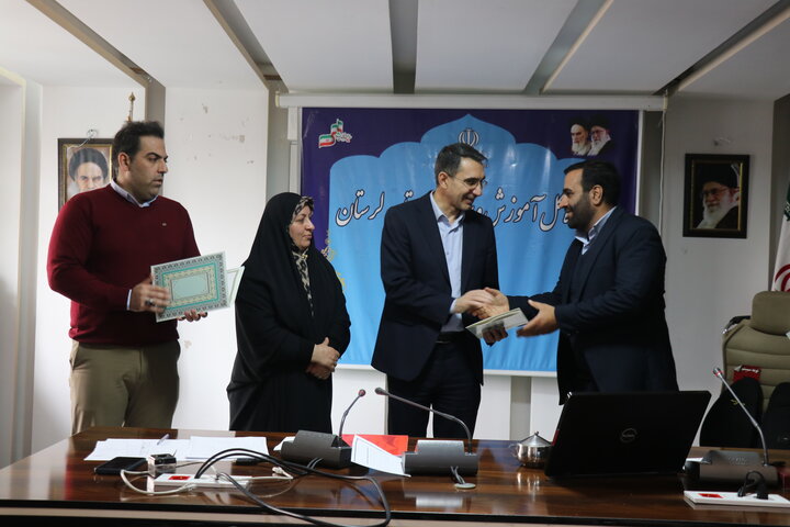 بیش از ۱۲ هزار اثر در پژوهش‌سراهای دانش‌آموزی لرستان تولید شد