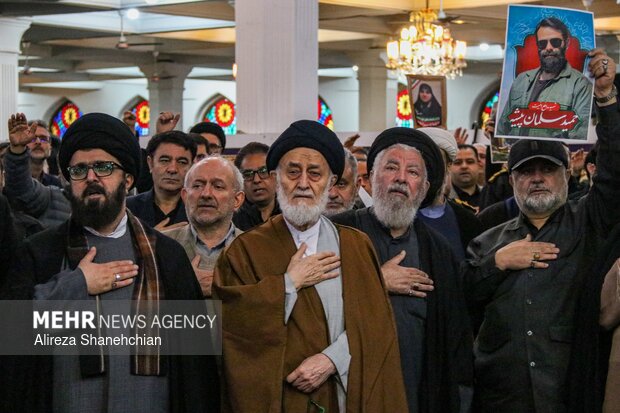 مراسم سومین روز شهادت شهدای مدافع وطن در مصلای رشت