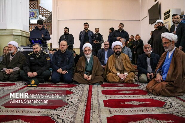 مراسم سومین روز شهادت شهدای مدافع وطن در مصلای رشت