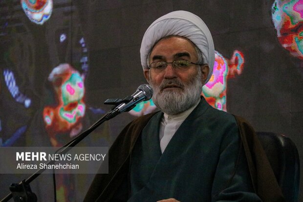 آیت الله فلاحتی: بصیرت مردم وقت شناس فتنه های دشمنان را نقش بر آب کرد آیت الله فلاحتی: بصیرت مردم وقت شناس فتنه های دشمنان را نقش بر آب کرد