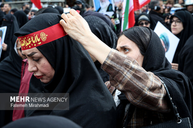 امریکی اور اسرائیلی ایجنٹوں کے ہاتھوں 100 سے زائد شہید، تہران میں عظیم الشان تشییع+تصاویر/ویڈیوز