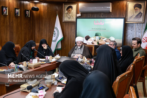 نشست رئیس سازمان تبلیغات اسلامی با زنان فعال رسانه