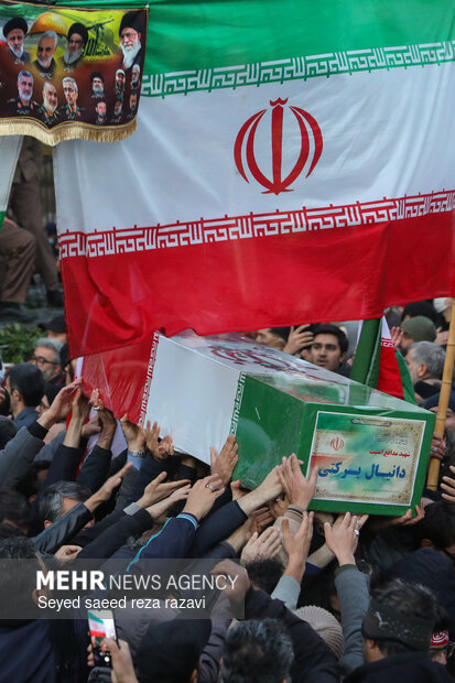 مراسم تشییع پیکرهای مطهر شهدای اغتشاشات تروریستی آمریکایی صهیونیستی