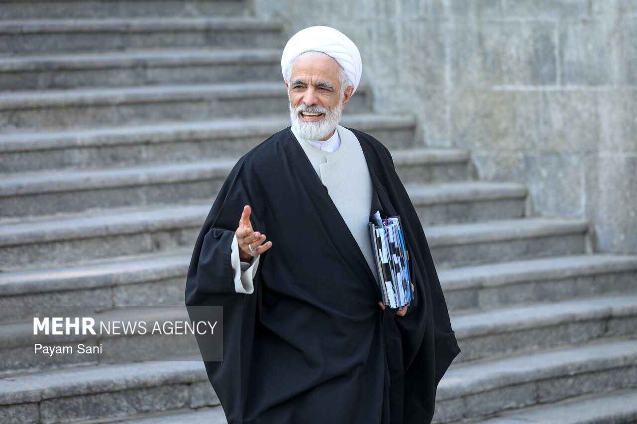 بهمن،ملت،كشور،همدلي،حقوقي،تأكيد،روشن،معاون،مسئولان