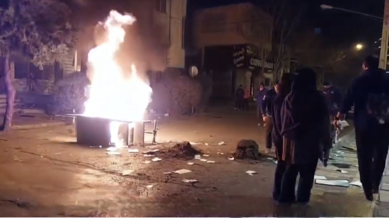 نگاهی کوتاه به اغتشاشات اخیر در استان سمنان نگاهی کوتاه به اغتشاشات اخیر در استان سمنان