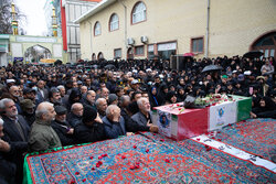 تشییع کنندگان شهید حسینی: هرچقدر شهید بدهیم ملت ما بیدارتر می شوند