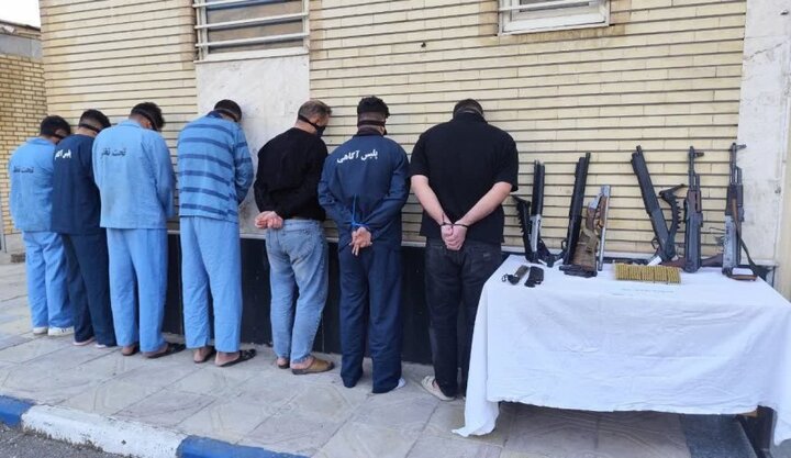 وزارة الأمن تلقي القبض على عناصر إرهابية مثيرة للشغب بطهران