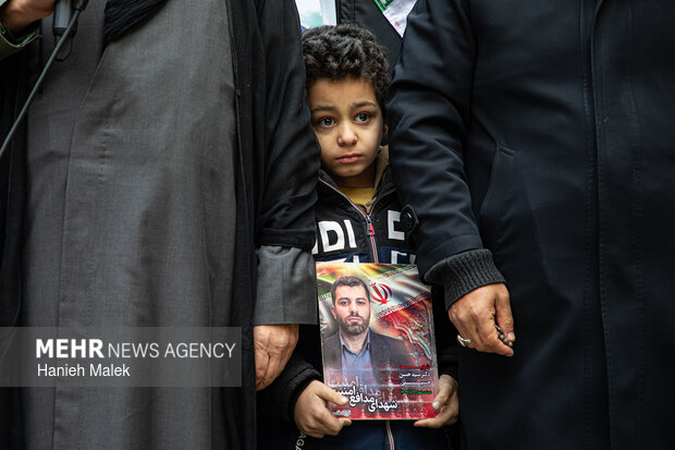 تشییع پیکر شهید سید حسن حسینی