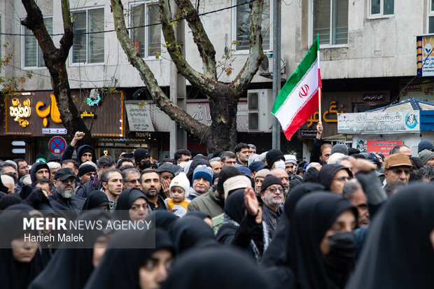 تشییع پیکر شهید سید حسن حسینی